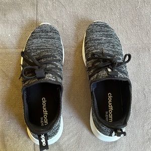 Womens Adidas Cloudfoam Shoes size 8